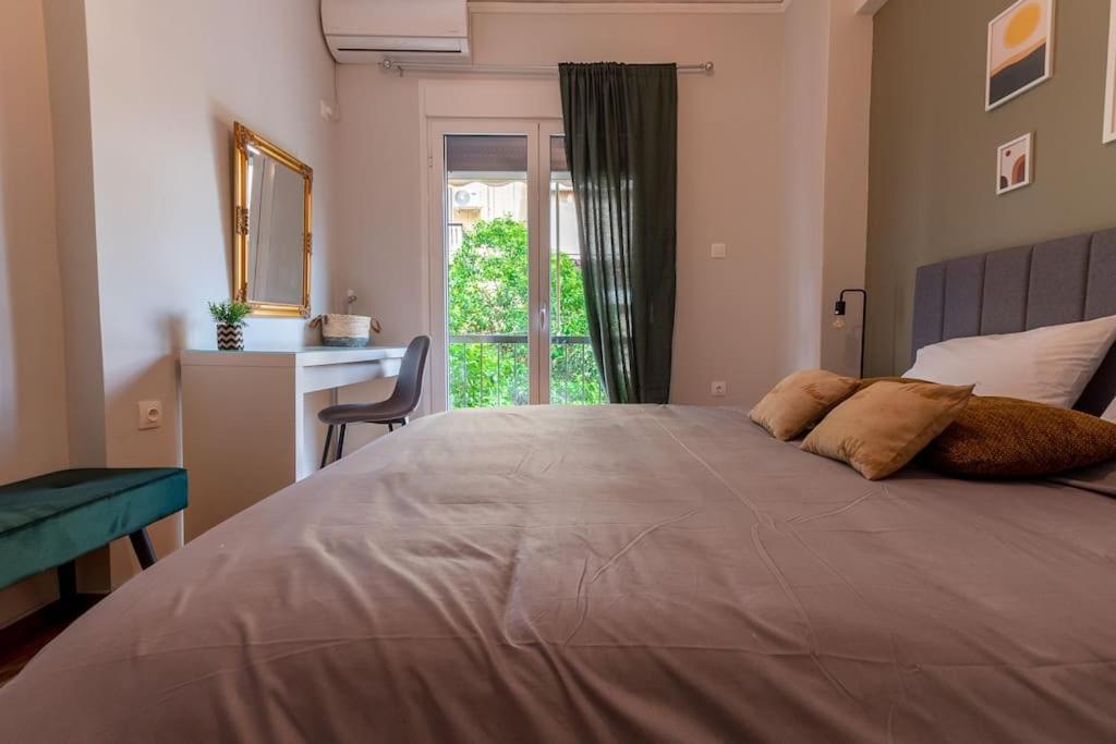 The Athenian Hideaway 2- Bedroom Apartment In Thiseio 외부 사진